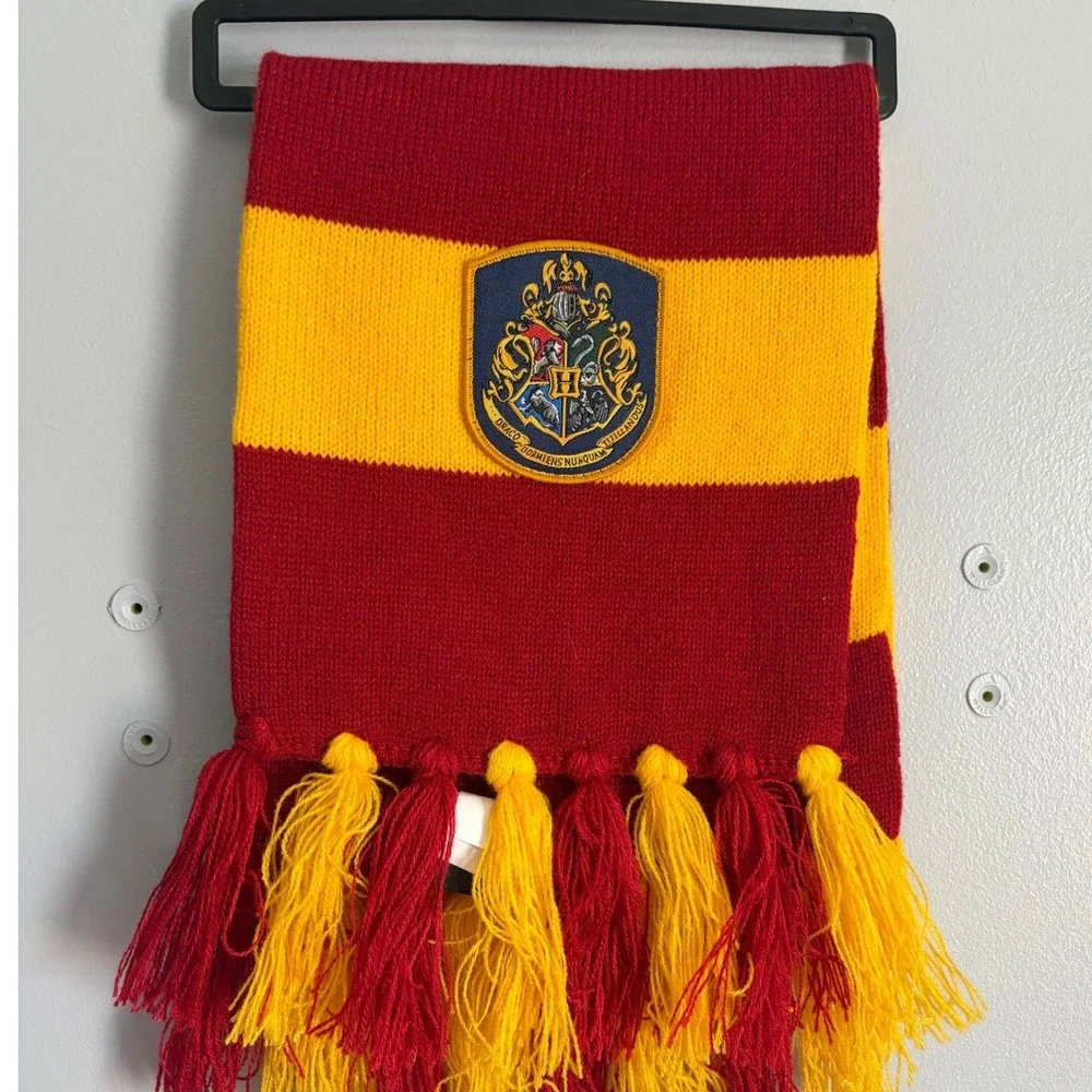 Harry Potter Gryffindor Beanie and Scarf Set Elope Burgundy Gold Stripe Knit